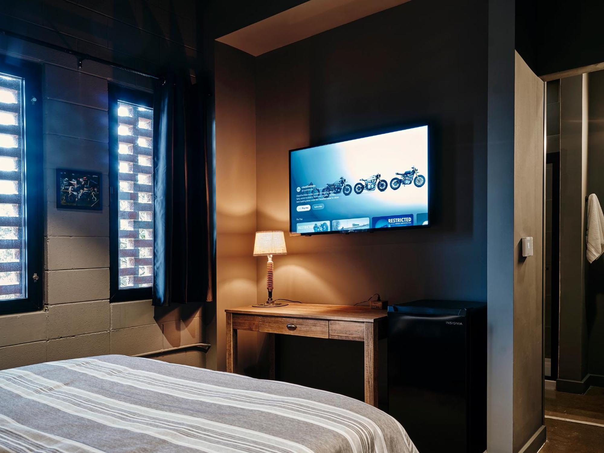 Classified Moto - The Frank Room Richmond Ngoại thất bức ảnh