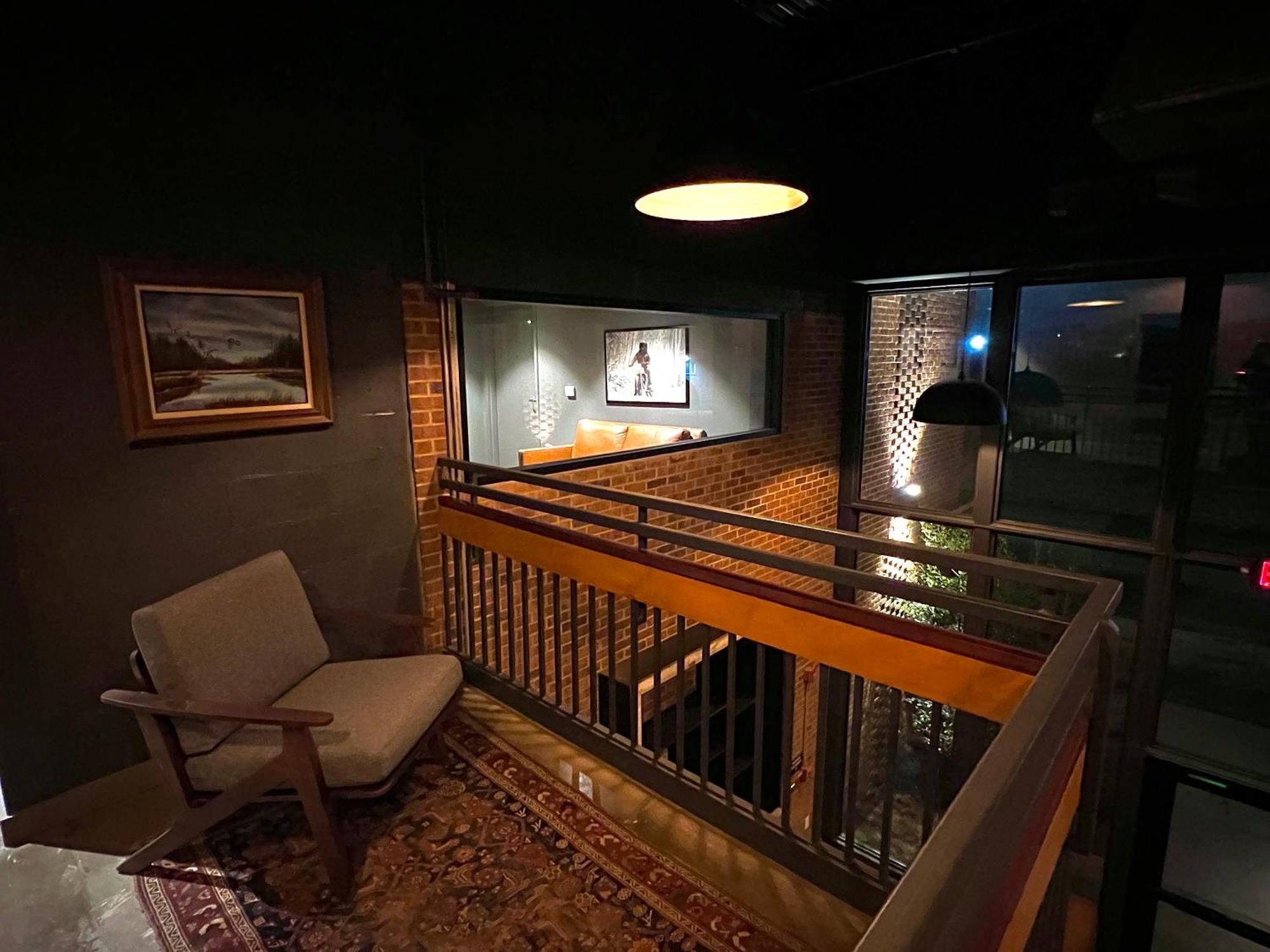 Classified Moto - The Frank Room Richmond Ngoại thất bức ảnh