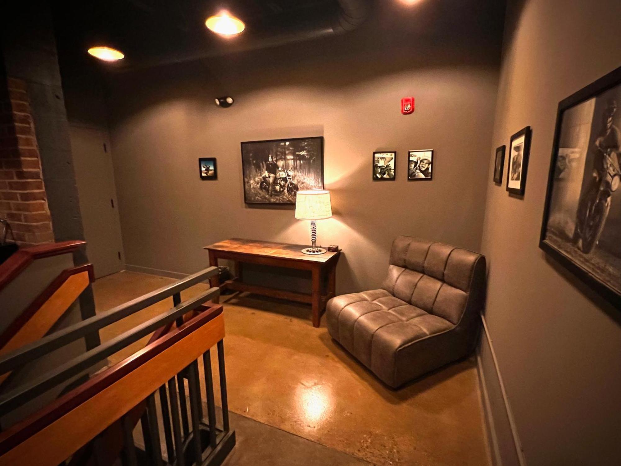 Classified Moto - The Frank Room Richmond Ngoại thất bức ảnh
